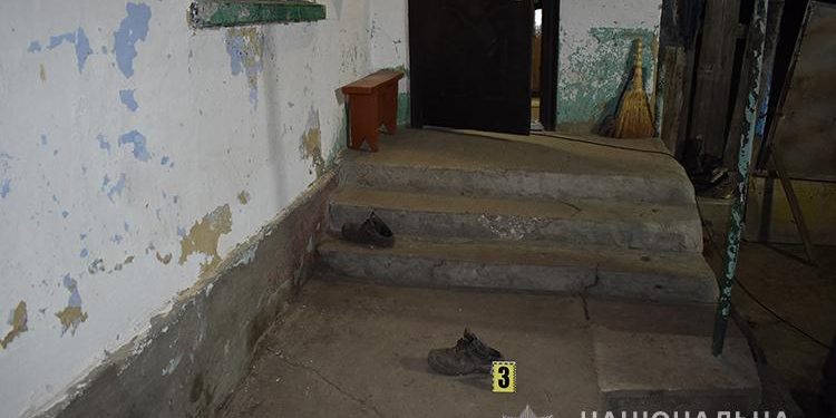 На Тернопільщині атовець, захищаючи себе та маму, смертельно травмував одного із шести нападників