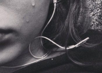 У Тернополі рятували неповнолітню самогубцю