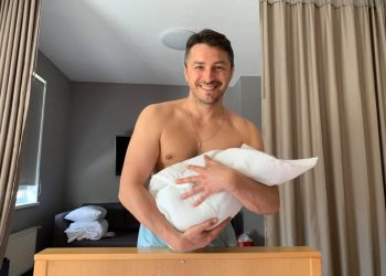 “Чудовий день, щоб з’явитися на світ”: у Сергія Притули народилася донечка (Фото)