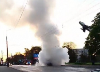 Машина загорілася раптово: у Тернополі рятували 20-річну водійку