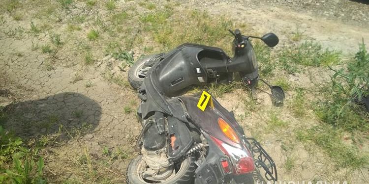 На Тернопільщині у ДТП потрапив 17-річний скутерист (ФОТО)