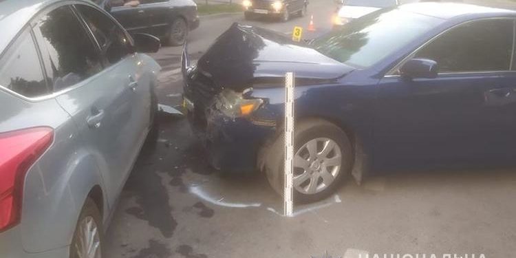 У Тернополі не поділили дорогу “Тойота” і “Форд” (Фото)