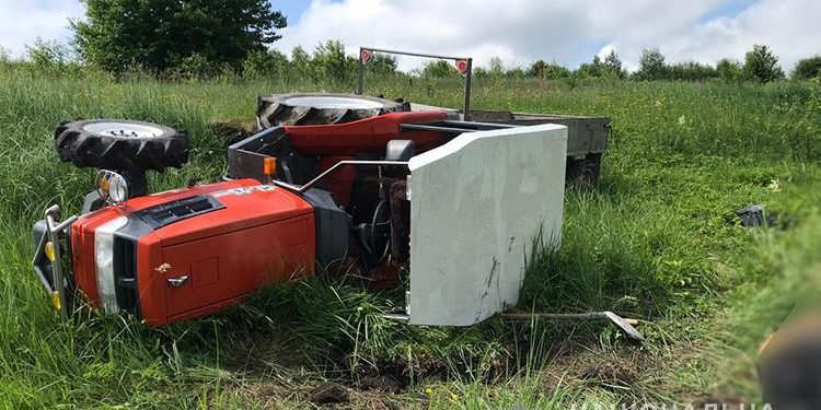На Тернопільщині загинув тракторист: поліція з’ясовує причину (Фото)