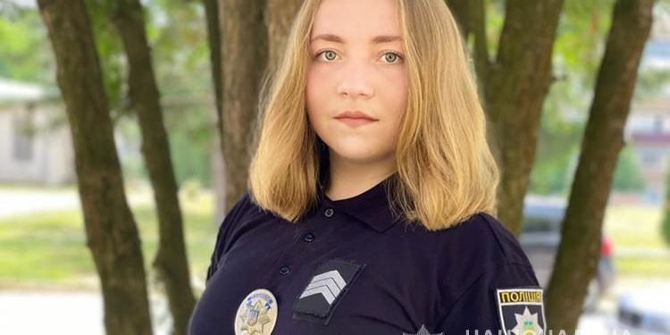 На Тернопільщині 23-річна сержант врятувала чоловіка (Фото)