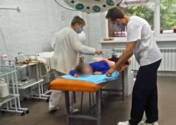 У Тернополі в маршрутці дитина вкололася голкою від шприца (Фото)