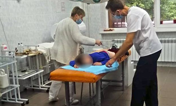 У Тернополі в маршрутці дитина вкололася голкою від шприца (Фото)