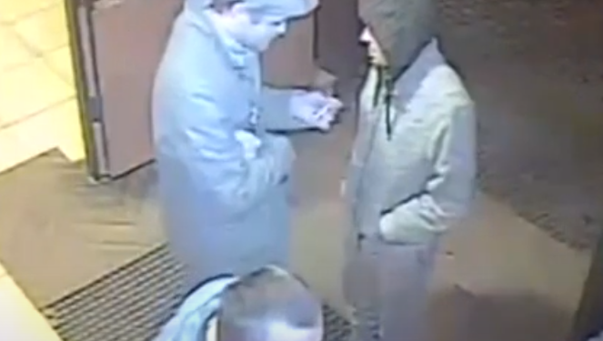 У Тернополі хуліган порушив громадський порядок біля дитячого майданчика (Відео)