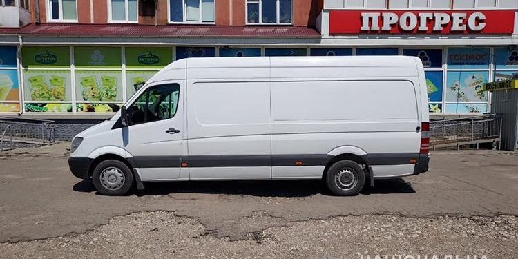 У Тернополі водій на “Мерседесі” збив пенсіонерку (Фото)