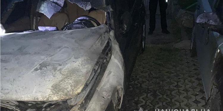 У Тернополі посеред ночі спалили BMW (Фото)
