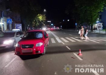 У Тернополі водій на “Шевроле” збив пішохода (Фото)