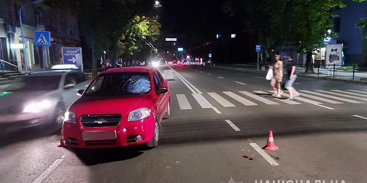 У Тернополі водій на “Шевроле” збив пішохода (Фото)