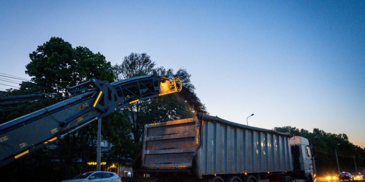 У Тернополі встановлюють сучасне економне LED-освітлення