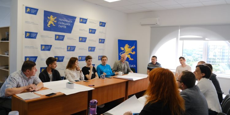 5 порад від Української Галицької Партії, як звільнити Тернопіль від захаращення рекламою