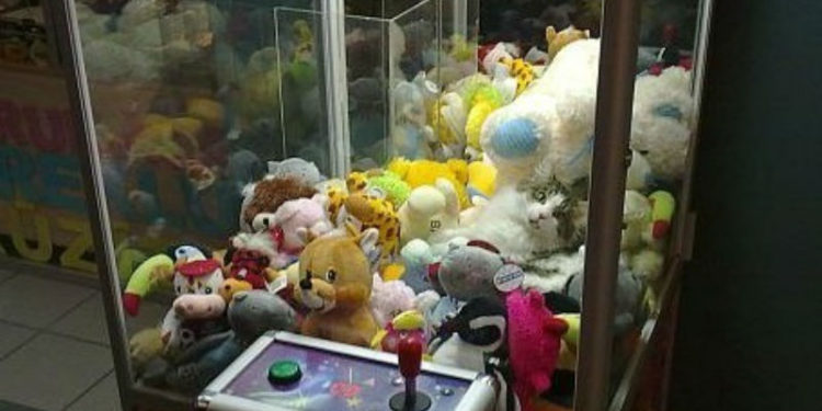 У Тернополі дитину вдарило струмом біля автомату з іграшками