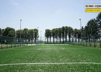 У селі Боричівка реконструюють спортивний майданчик