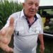 Курйозний випадок: екс-голову Чорткова застали “на гарячому” на чужому городі (Фото)