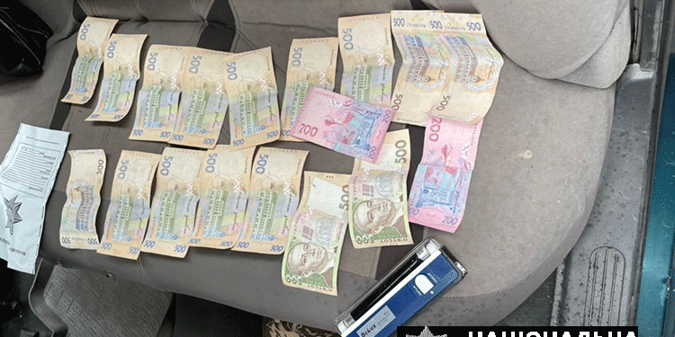 Після закінчення автошколи готуй 8 тисяч: викладач коледжу на Тернопільщині вимагав в учня хабар (Фото)