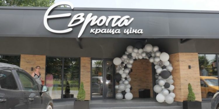 Засновники мережі магазинів «Європа» Петро та Марія Гадз сплатили 8 мільйонів гривень податків