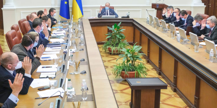 Чому урядова знижка на “електрику” — це маніпуляція