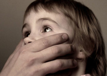 Тернополянка, яка намагалася задушити своїх дітей, постане перед судом