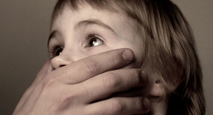 Тернополянка, яка намагалася задушити своїх дітей, постане перед судом