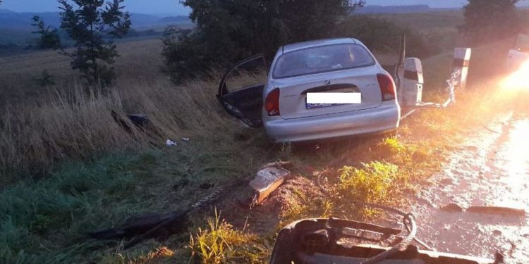 На Тернопільщині у ДТП постраждала неповнолітня дівчинка (Фото)