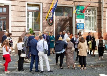 Почесне консульство Литовської Республіки у Тернополі відкрили в новій локації