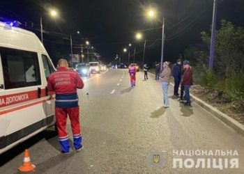 У Тернополі водій на “Фольксвагені” на смерть збив жінку (Фото)