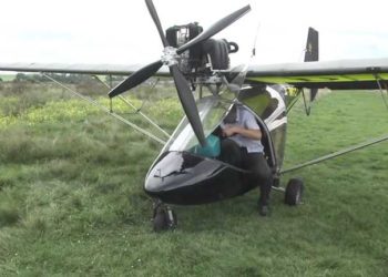 Мешканець Тернопільщини власноруч змайстрував літак мрії (Відео)