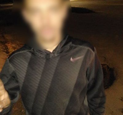 У Тернополі патрульні затримали підозрілого молодика (Фото)