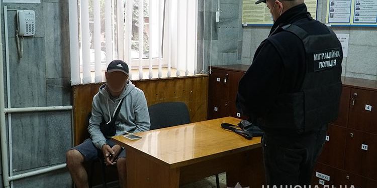 На Тернопільщині поліцейські виявили шістьох порушників міграційного законодавства
