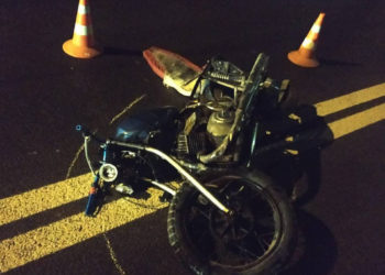 У Тернополі мотоцикліст в’їхав у електроопору, а водій на “Шкоді” в мотоцикл (Фото)