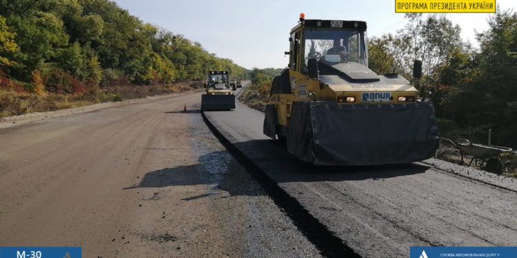 Ремонт Дороги Єдності М-30 у Тернопільській області перетнув екватор