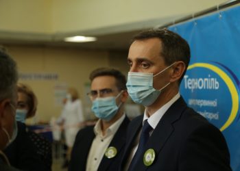 Центр вакцинації у Тернополі – один з рекордсменів щодо кількості щеплень в Україні