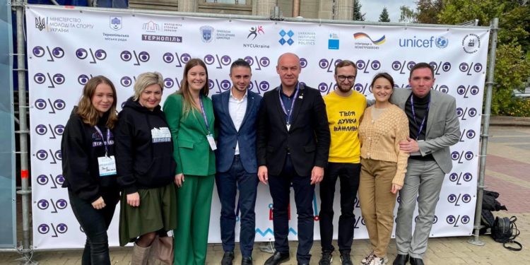 Тернопіль перетворився на центр обговорення молодіжної політики та майбутнього України