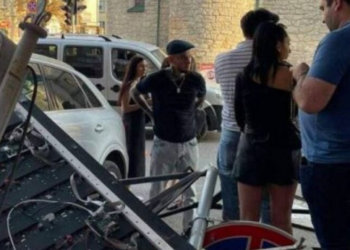 Як покарали блогера, котрий зніс огорожу і розтрощив рекламний щит у центрі Тернополя