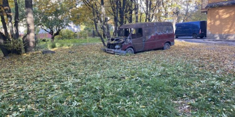 У Тернополі забиратимуть покинуті авто