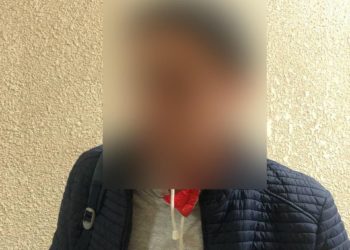 У Тернополі  чоловіка удирили скляною пляшкою по голові та забрали телефон