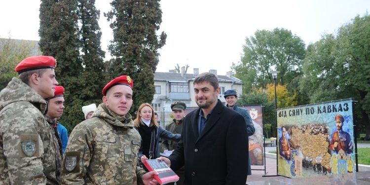 У Тернополі привітали переможців квестової гри «Скарби героїв України»