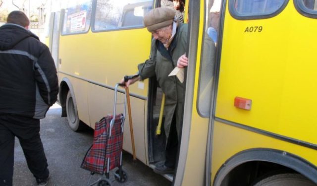 З 2 листопада вступають у дію обмеження на проїзд пенсіонерів у громадському транспорті Тернополя