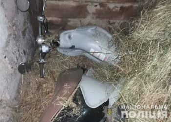 У Шумську з-під кафе викрали мотоцикла. Зловмисника уже знайшли (Фото)