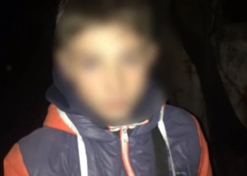 У Тернополі підліток боявся повертатися додому і сидів за гаражем (Фото)