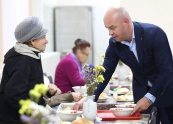 Соціологія Рейтингу: 71,8 % тернополян підтримують мера Сергія Надала, інших – дещо більше похибки