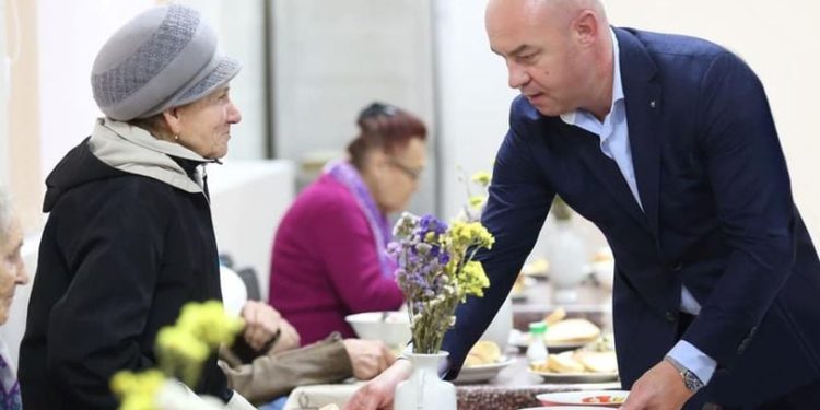 Соціологія Рейтингу: 71,8 % тернополян підтримують мера Сергія Надала, інших – дещо більше похибки