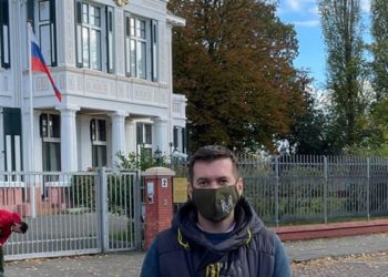 «Світ має пам’ятати про те, що творить Росія»: військовий з Тернополя влаштував одиночний протест в Нідерландах (фото)