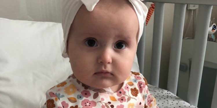 “Врятуйте нашу донечку”, – 10-місячна дівчинка з Тернополя бореться з важкою хворобою, збирають кошти