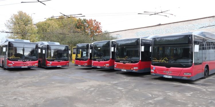 Тернопіль закупить 30 низькопідлогових автобусів