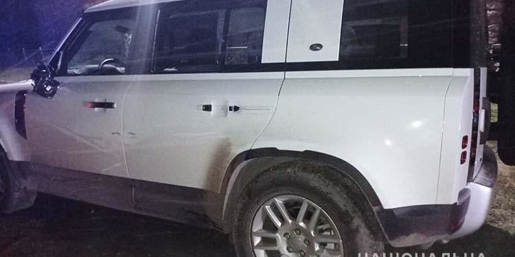 На Тернопільщині водій на “Ленд Ровері” збив чоловіка на велосипеді (Фото)