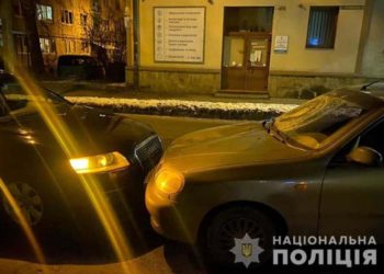 У Тернополі на пішохідному збили жінку (Фото)