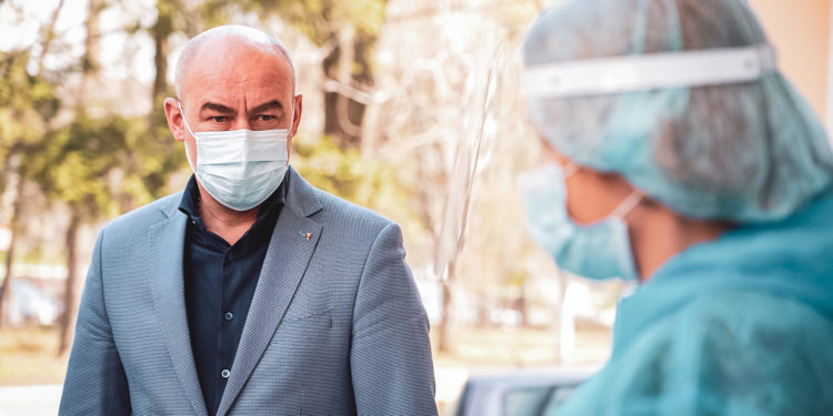 Чи готовий Тернопіль протидіяти новому штаму коронавірусу “омікрон”?